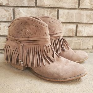 womens not rated maddian ankle boot